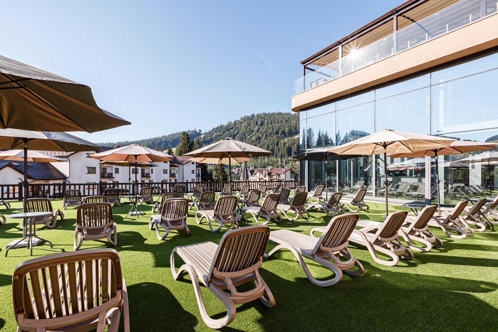 בוקובל Tavel Hotel & Spa מראה חיצוני תמונה