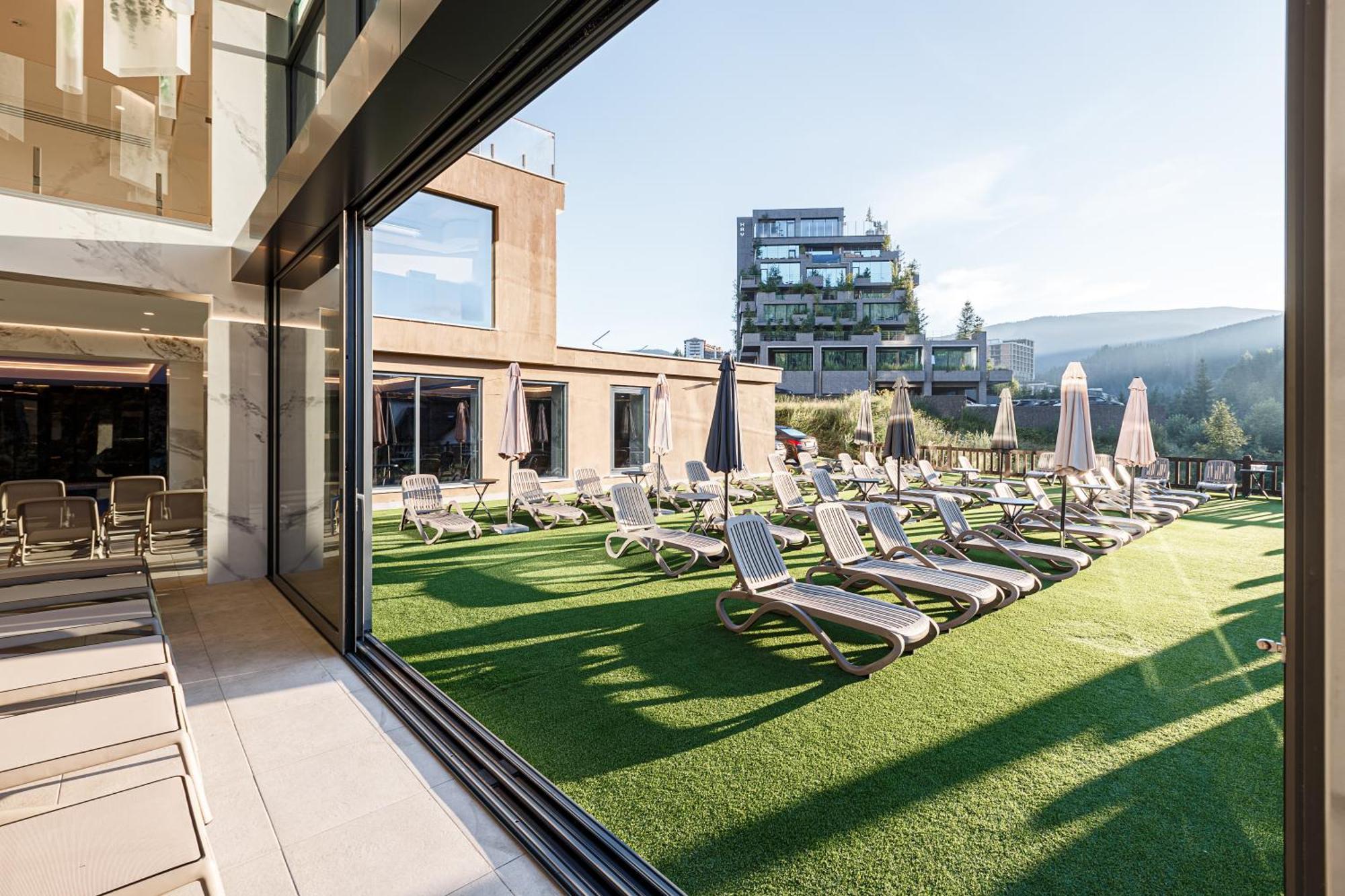 בוקובל Tavel Hotel & Spa מראה חיצוני תמונה